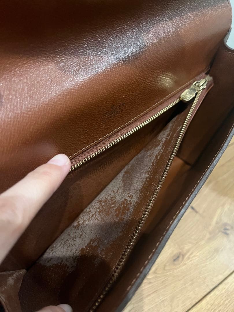 Louis Vuitton モノグラムクラッチバッグ