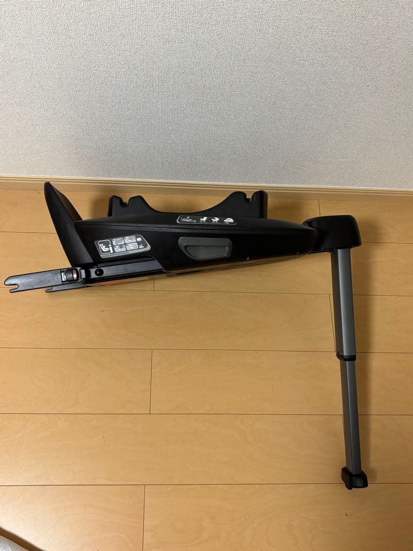 ヌナ　nuna チャイルドシートベース　ベースネクスト　ベビーシート