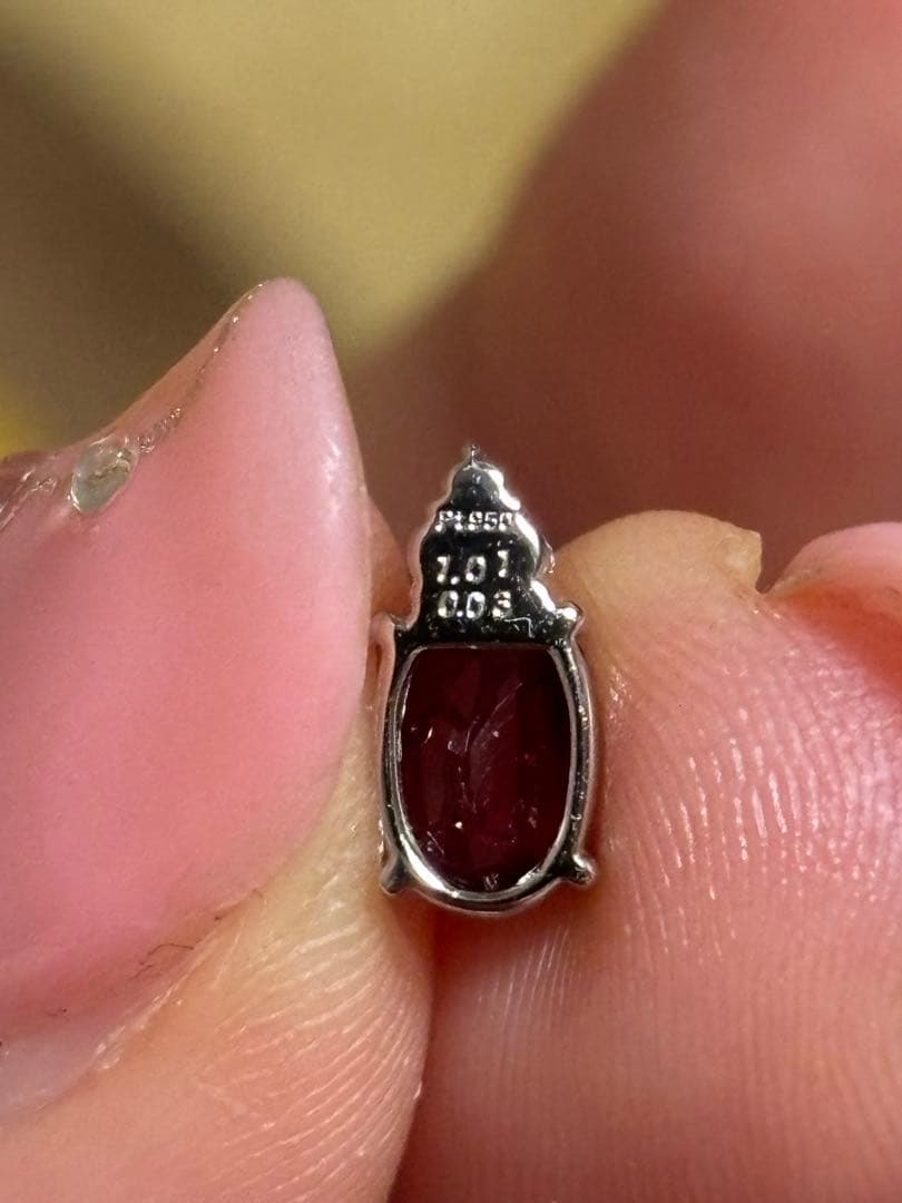 ルビー1.0ctUP PT ペンダントヘッド