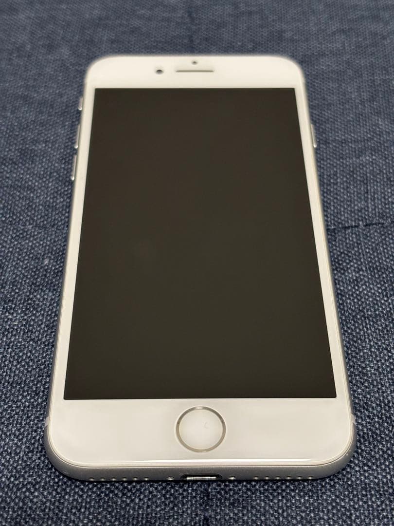 iPhone8本体 64GB シルバー