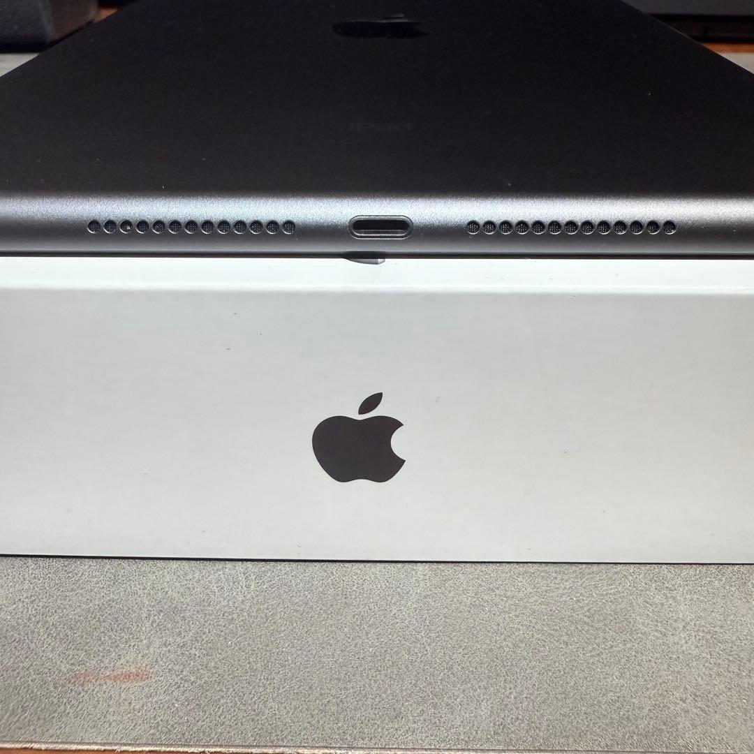 【128GB 極美品】Apple iPad 本体 スペースグレー