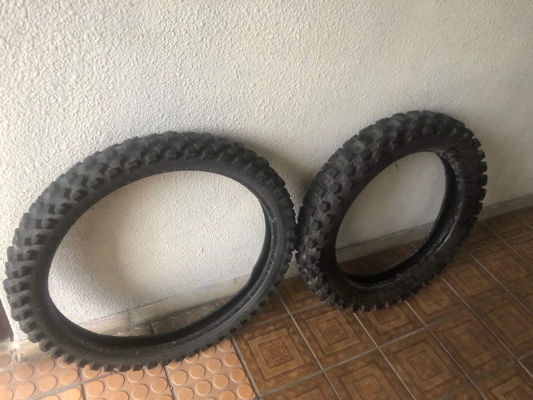 ホンダ crf250x/r 純正ホイール前後& タイヤセット