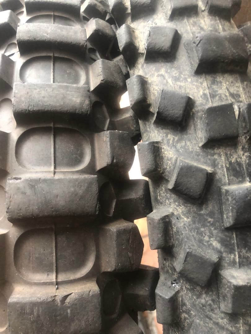 ホンダ crf250x/r 純正ホイール前後& タイヤセット