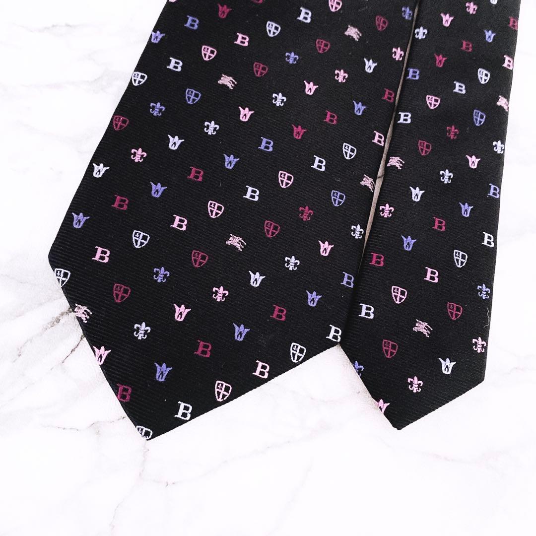 ✨未使用クラス✨バーバリー　ホースロゴ　マルチカラー　ドット　ブラック　ネクタイ