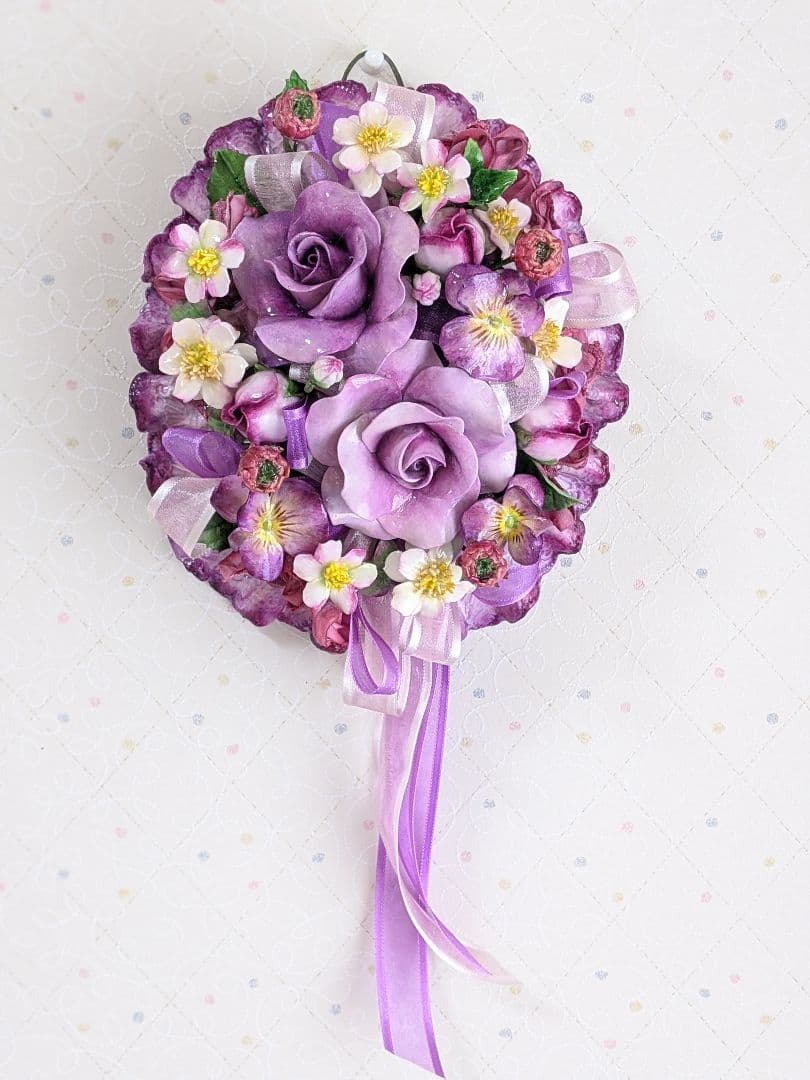 【専用です】紫系薔薇のフリル壁掛け兼置き型クレイフラワーアレンジ✨ハンドメイド