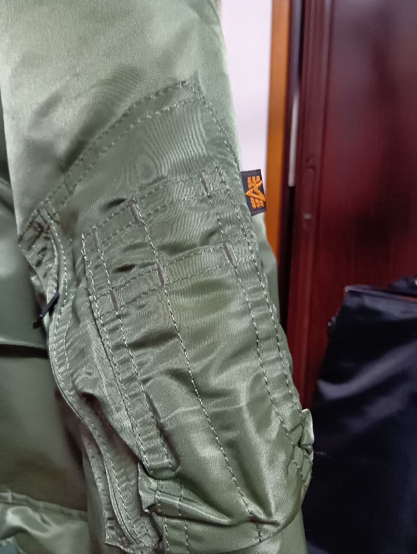 ALPHA INDUSTRIES CWU45/P カーキ L