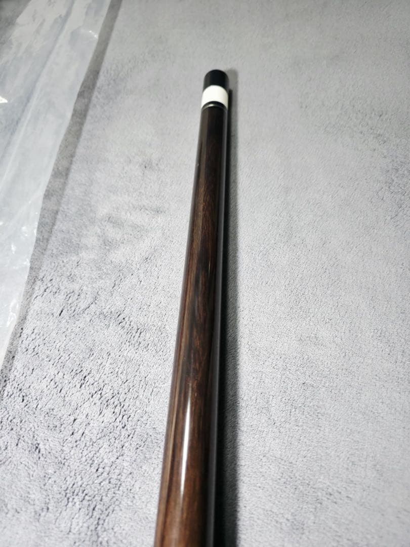 Mezz Cues ビリヤードキュー キャップ付き