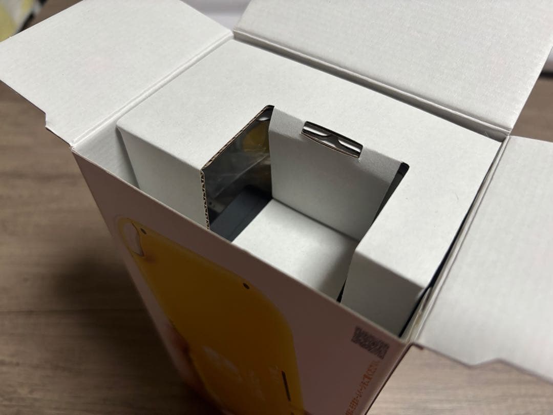 Nintendo Switch Lite イエロー 本体 箱　充電器付き 美品