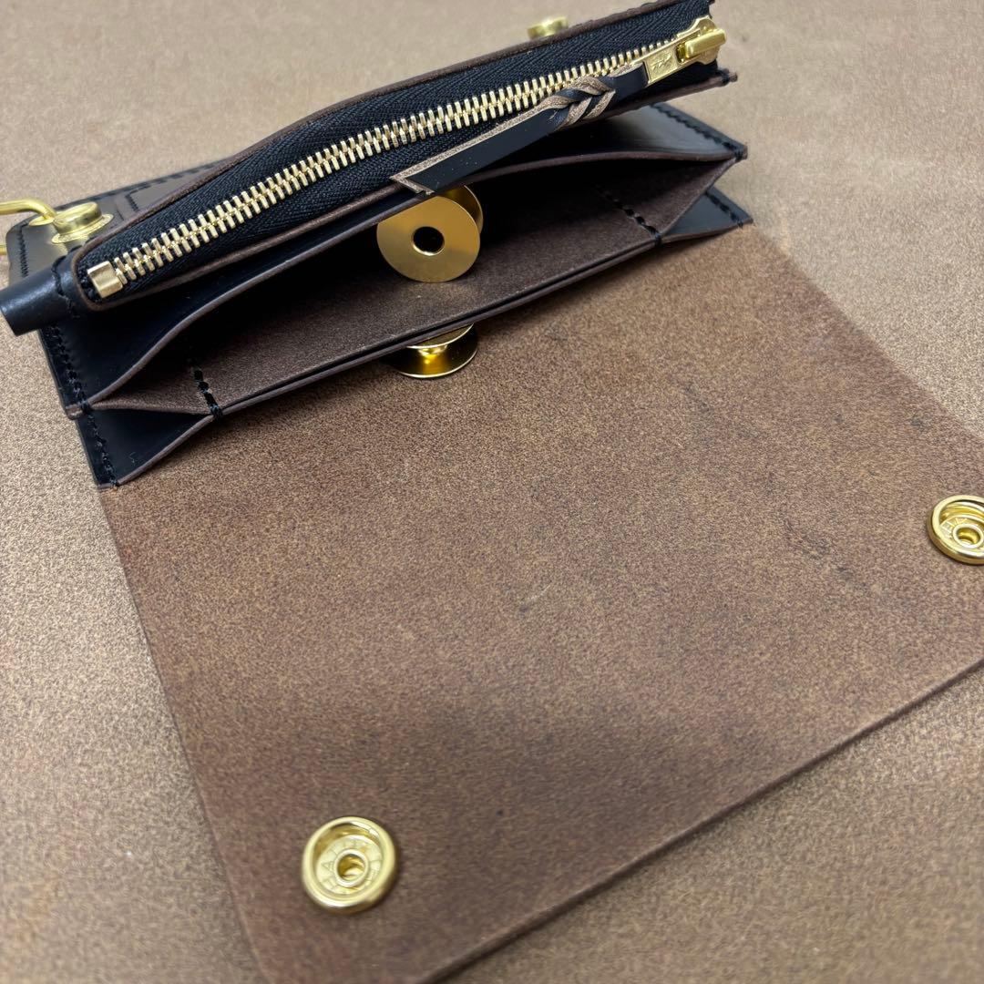 クロムエクセル　トラッカーウォレット　ミドル　黒　茶心 3層　HORWEEN