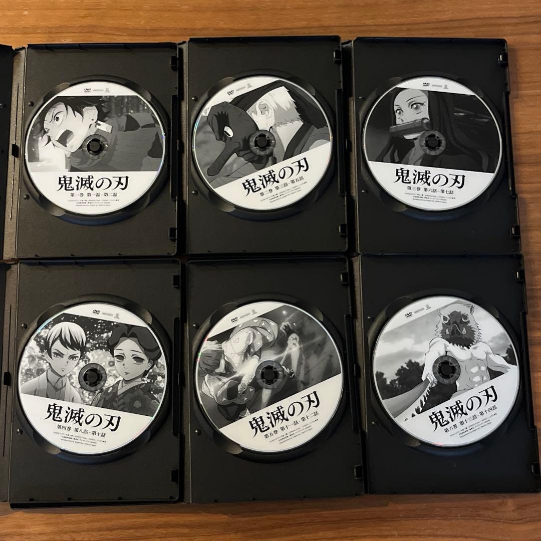 鬼滅の刃 立志＋無限列車＋遊郭＋刀鍛冶の里＋柱稽古 DVD 全31枚　ケース付き