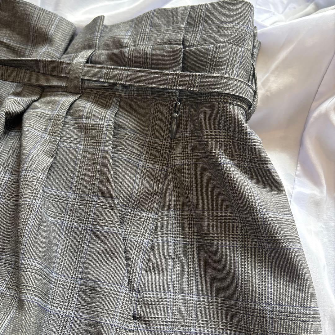 グレー系チェック スカートスーツ 上下セット（サイズ38）