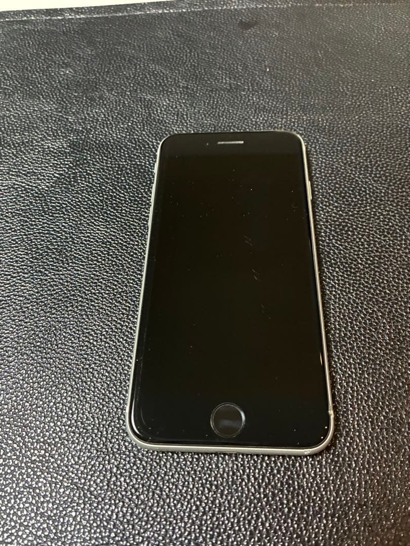 Apple iPhone SE (第2世代) ホワイト　本体と付属品