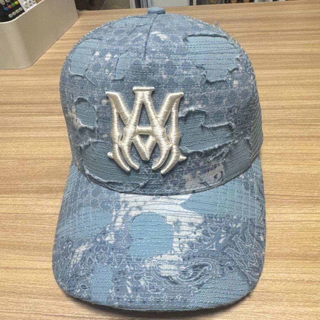 ダメージ加工ブルーキャップ