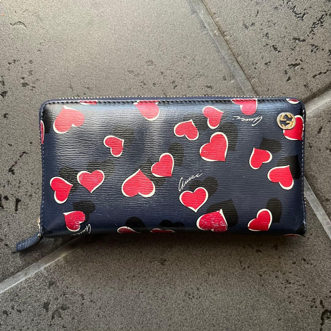 Gucci グッチ　長財布 ラウンド財布　ハート柄　バレンタインコレクション
