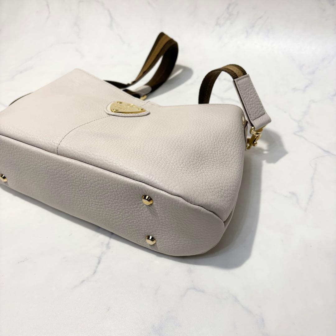 【極美品】ATAO アタオ　2way ショルダーバッグ　ベージュ　レザー