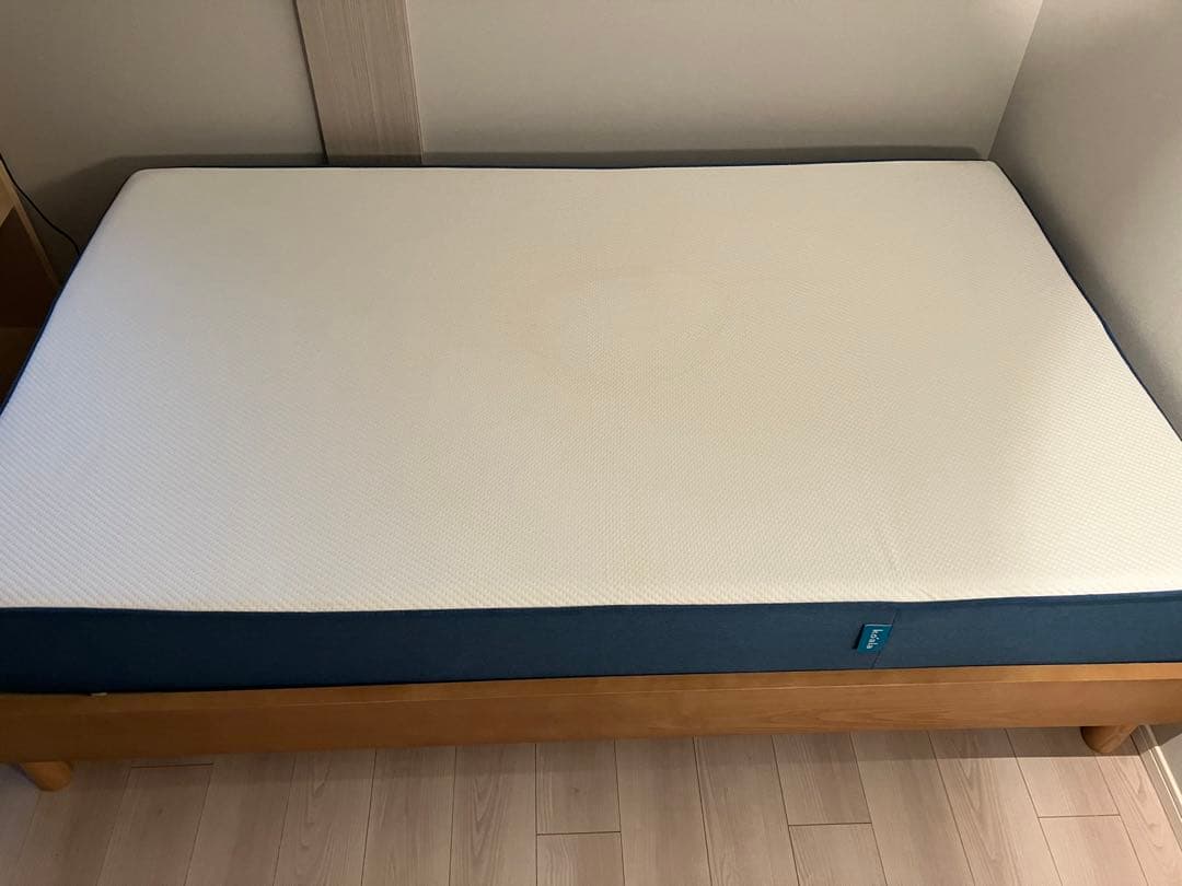 美品 koalaセミダブルベッド コアラマットレス フレームセット