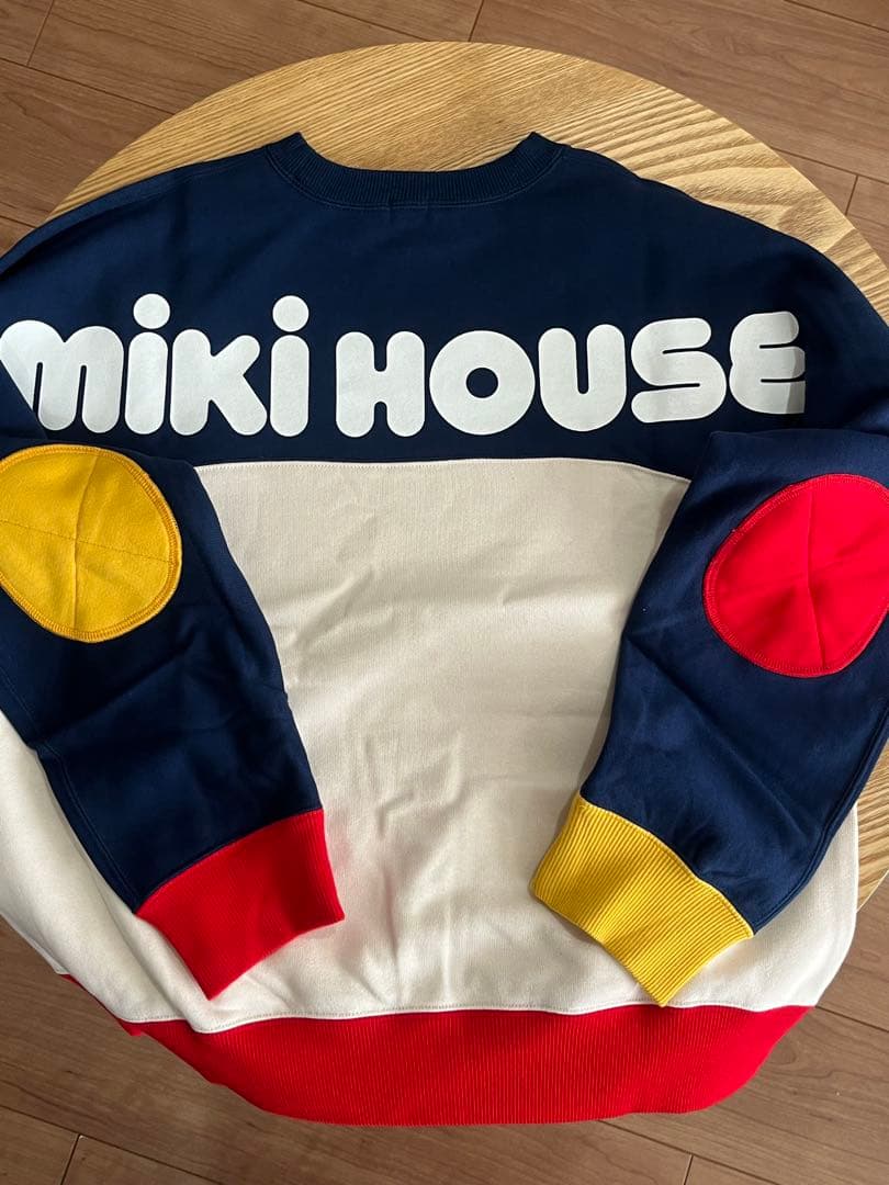 新品未使用　MIKI HOUSE バックロゴトレーナー 150cm