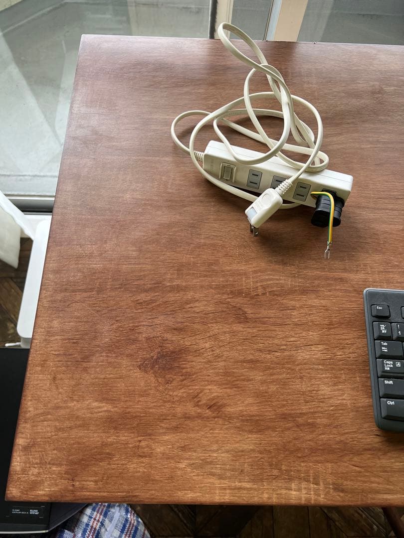 木製デスクと椅子のセット