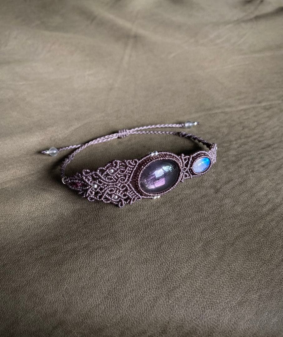 アメジスト　レインボームーンストーン　マクラメブレスレット