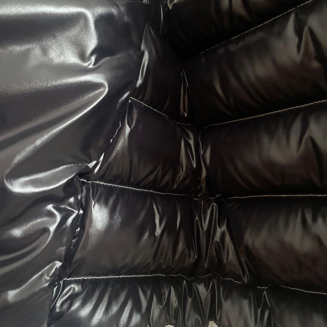 MONCLER ホワイト ダウンベスト