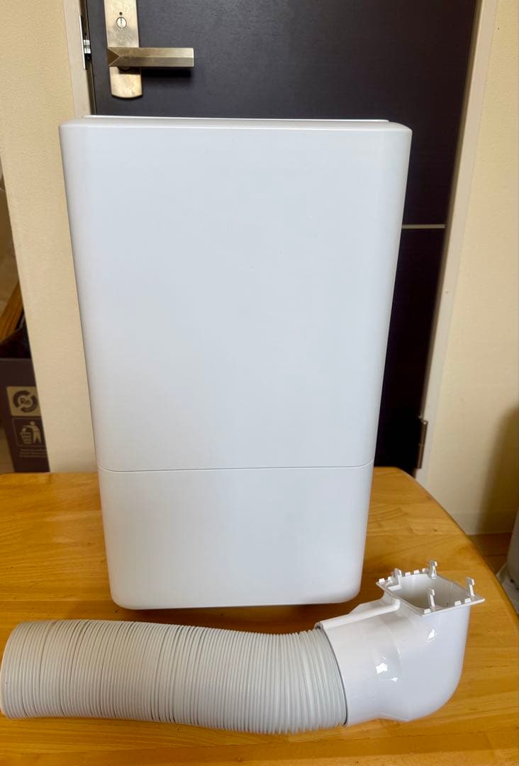 はる　アイリスオーヤマ コンパクトクーラーICA-0301G