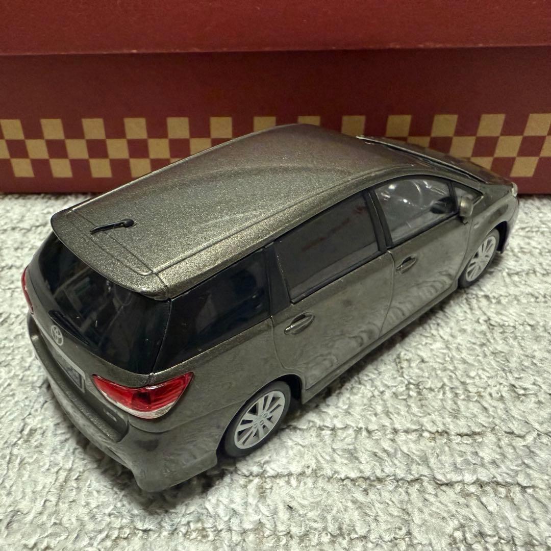 トヨタ ウィッシュ カラーサンプル ミニカー