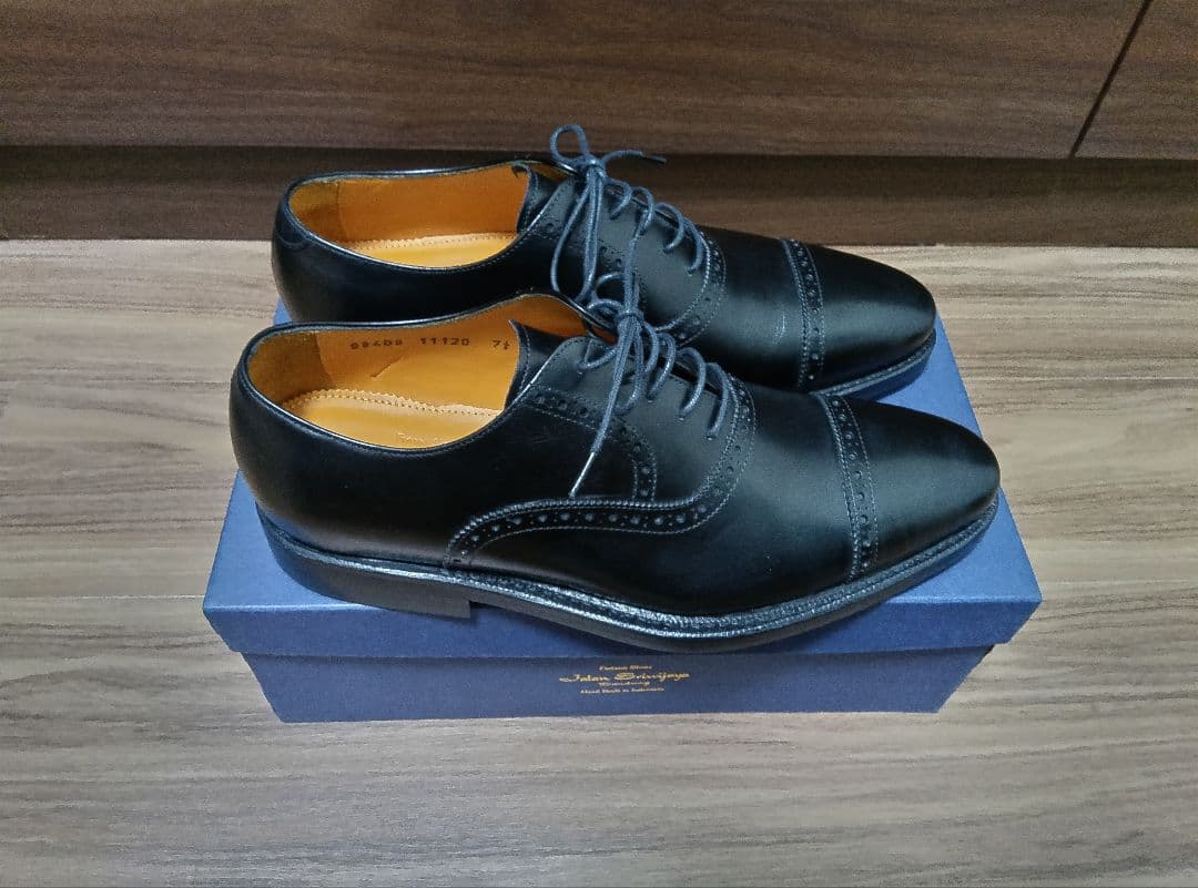 【未使用】ジャランスリワヤ　98409　UK7.5　ブラック　ダイナイトソール