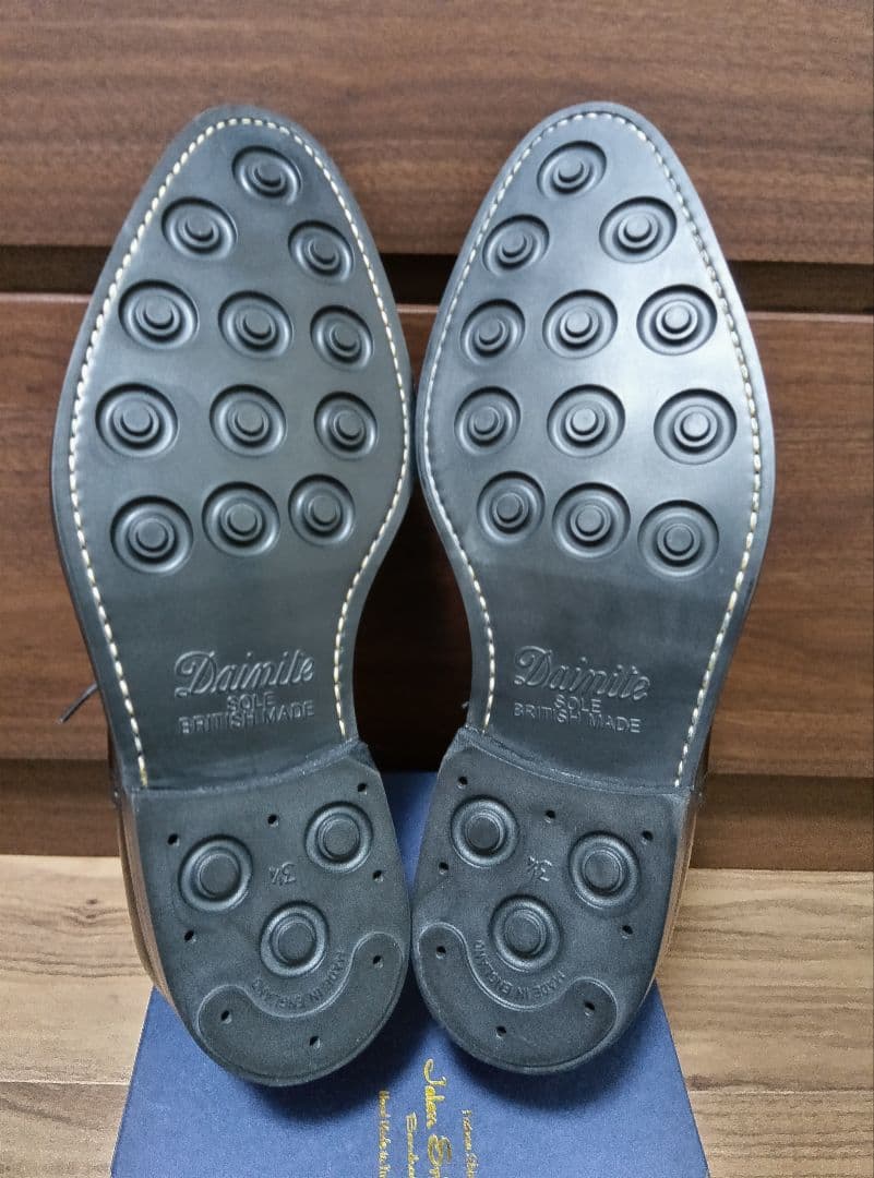 【未使用】ジャランスリワヤ　98409　UK7.5　ブラック　ダイナイトソール