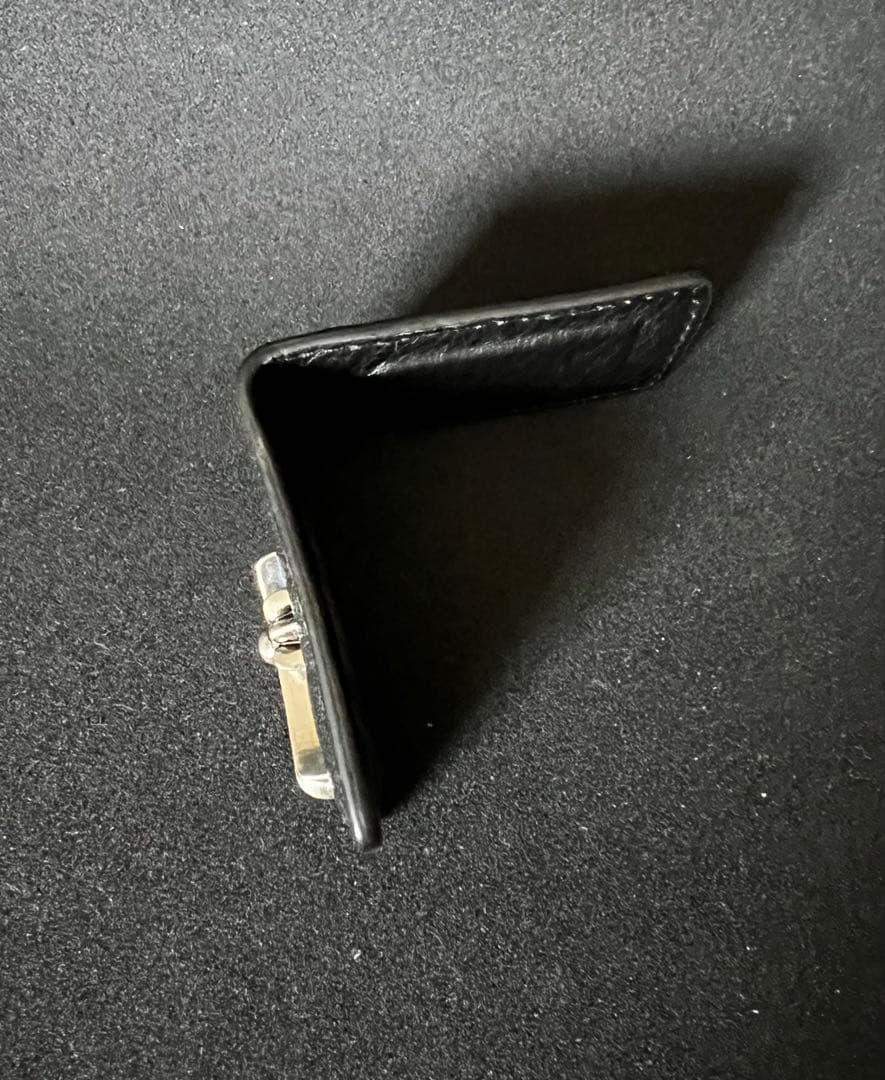 レザー クロスモチーフ マネークリップ