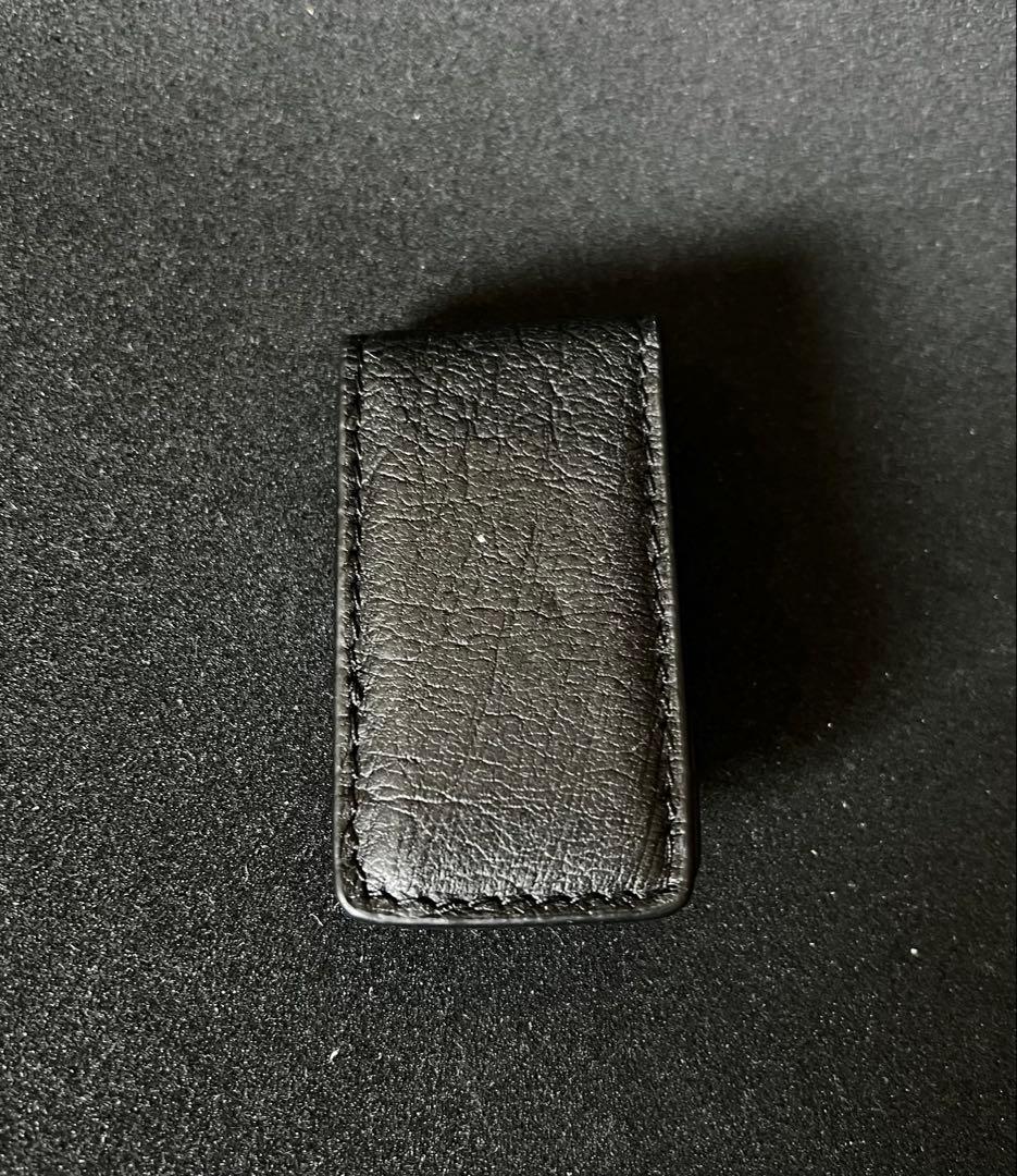 レザー クロスモチーフ マネークリップ