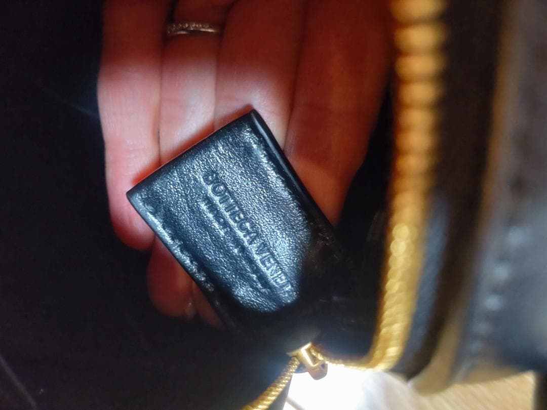 BOTTEGA VENETA ショルダーバッグ　ミニカセット　カメラバッグ