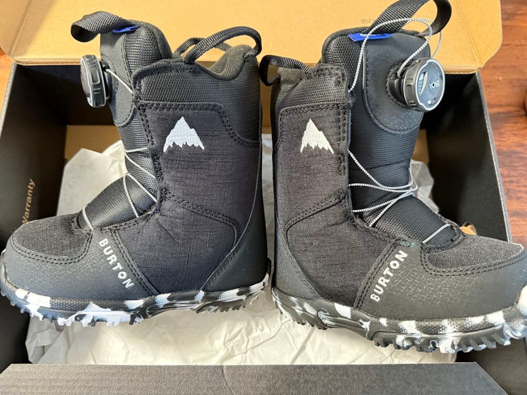 超美品BurtonGromBOA子ども用スノーボードブーツ 11C 17.5cm