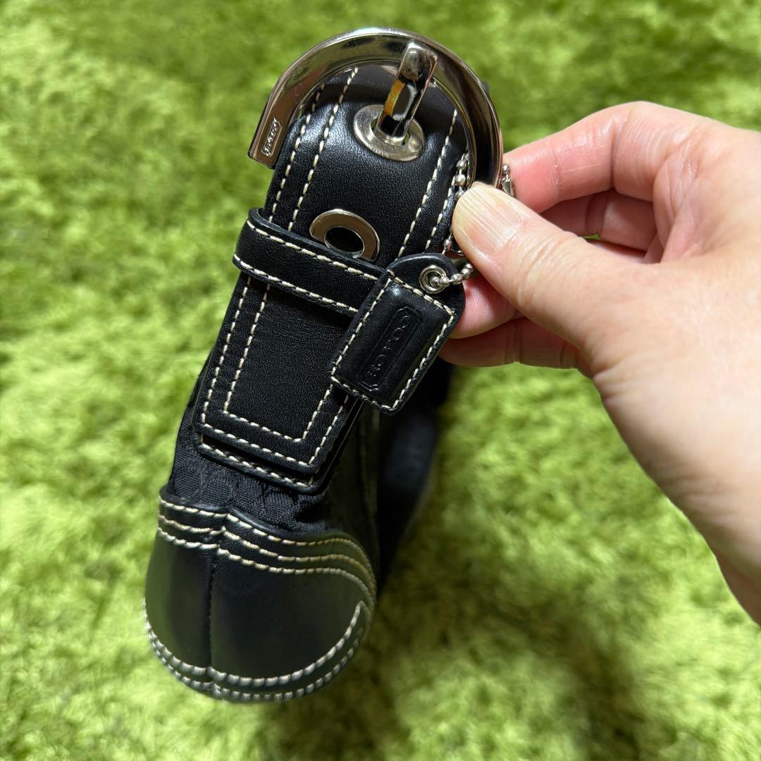 COACH（コーチ）★セミショルダーアクセサリーポーチ★ブラック