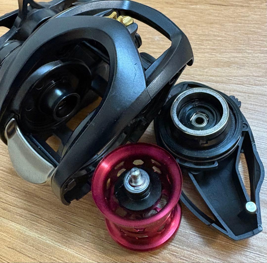 DAIWA ダイワ　ss air tw 8.5L ktf べイトフィネス　左