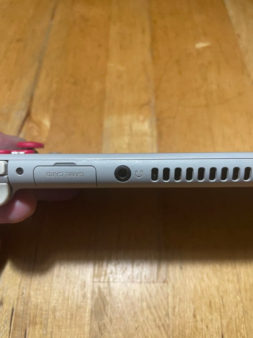 ニンテンドーSwitchライト　ジャンク品