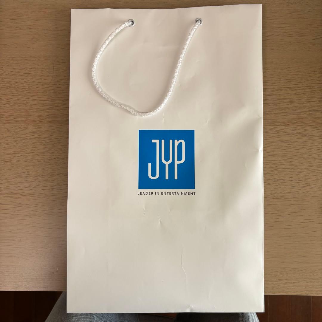 NiziU 直筆サイン入り　メンバー全員　韓国1st Single Album