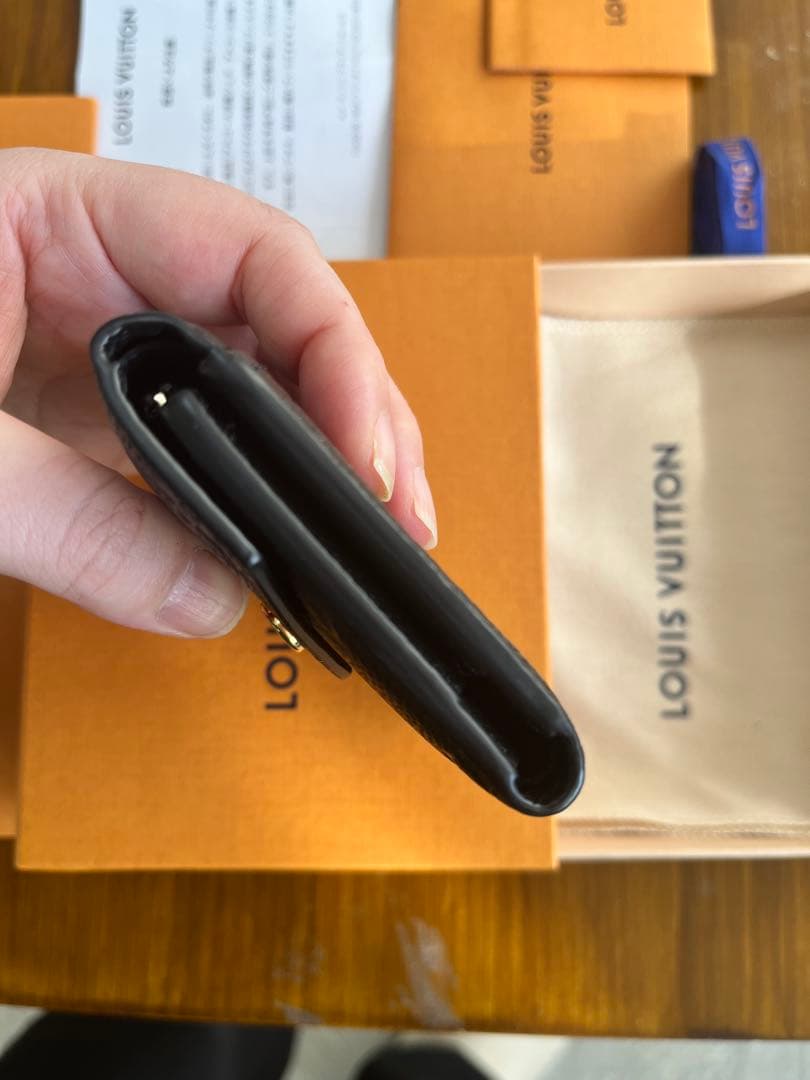 ま*も様 新品　LOUIS VUITTON 　ポルトフォイユ　ゾエ　アンプラント