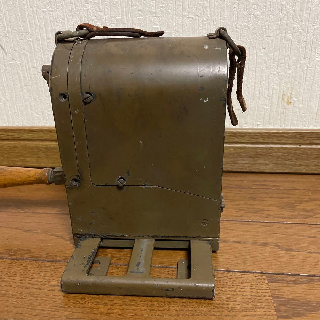 九四式六号無線機　発電機