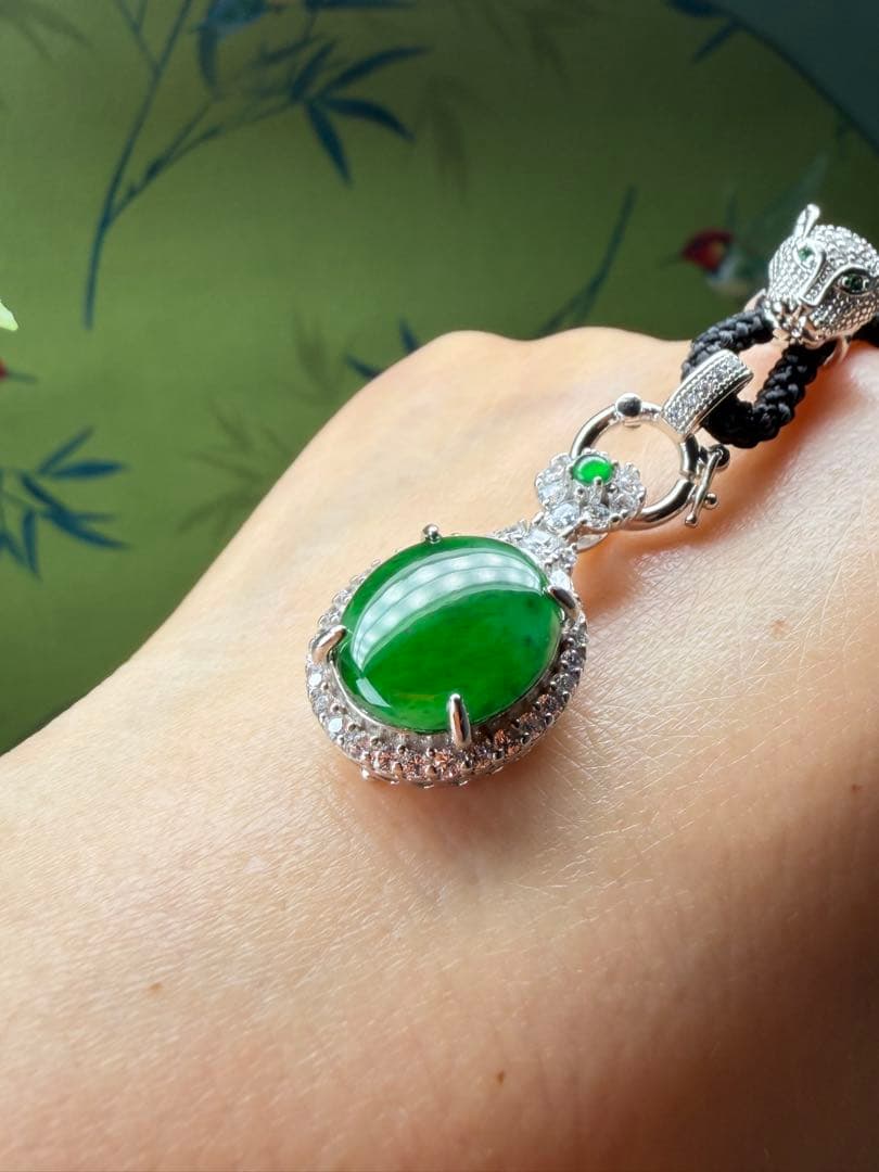 特選品‼️天然A貨翡翠　ロウカン質、特選大粒陽緑ネックレストップ　鑑定書付き