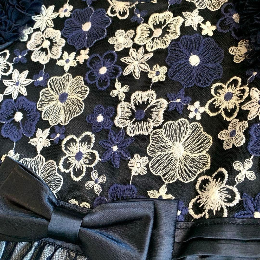美品　組曲 KUMIKYOKU ネイビー 花柄刺繍 フリル袖 ドレス130