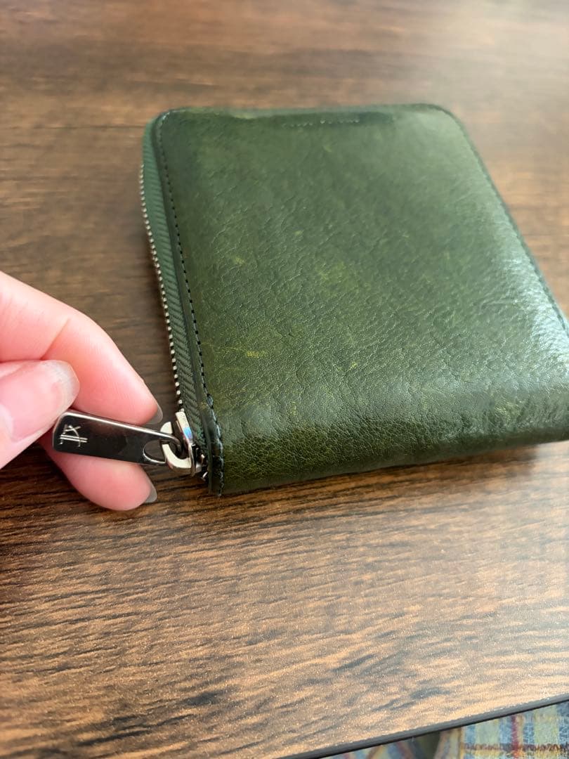 Hender Scheme horizontal zip purse グリーン