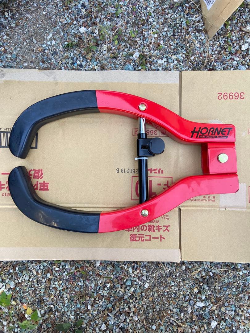 Z様HORNET タイヤロックとハンドルロックセット