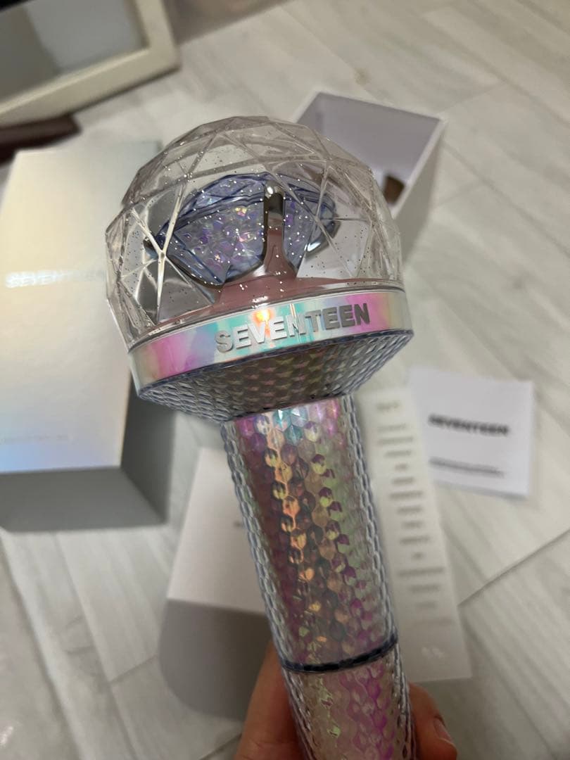 SEVENTEEN 公式ペンライト