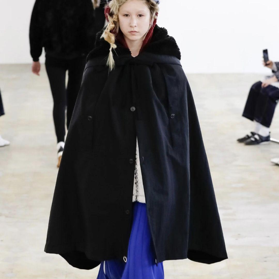 な*す様 tricot COMME des GARCONS　フード付き内ボアポン