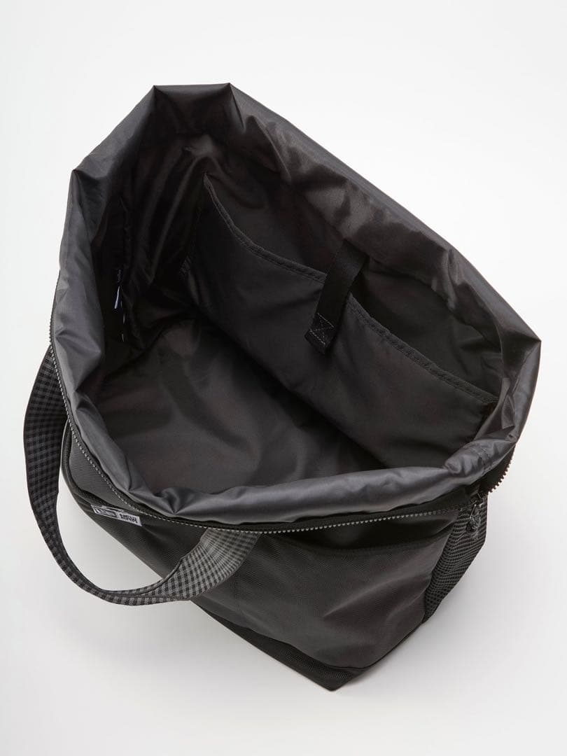 新品未開封 バッグ〈NEW ERA® × familiar〉