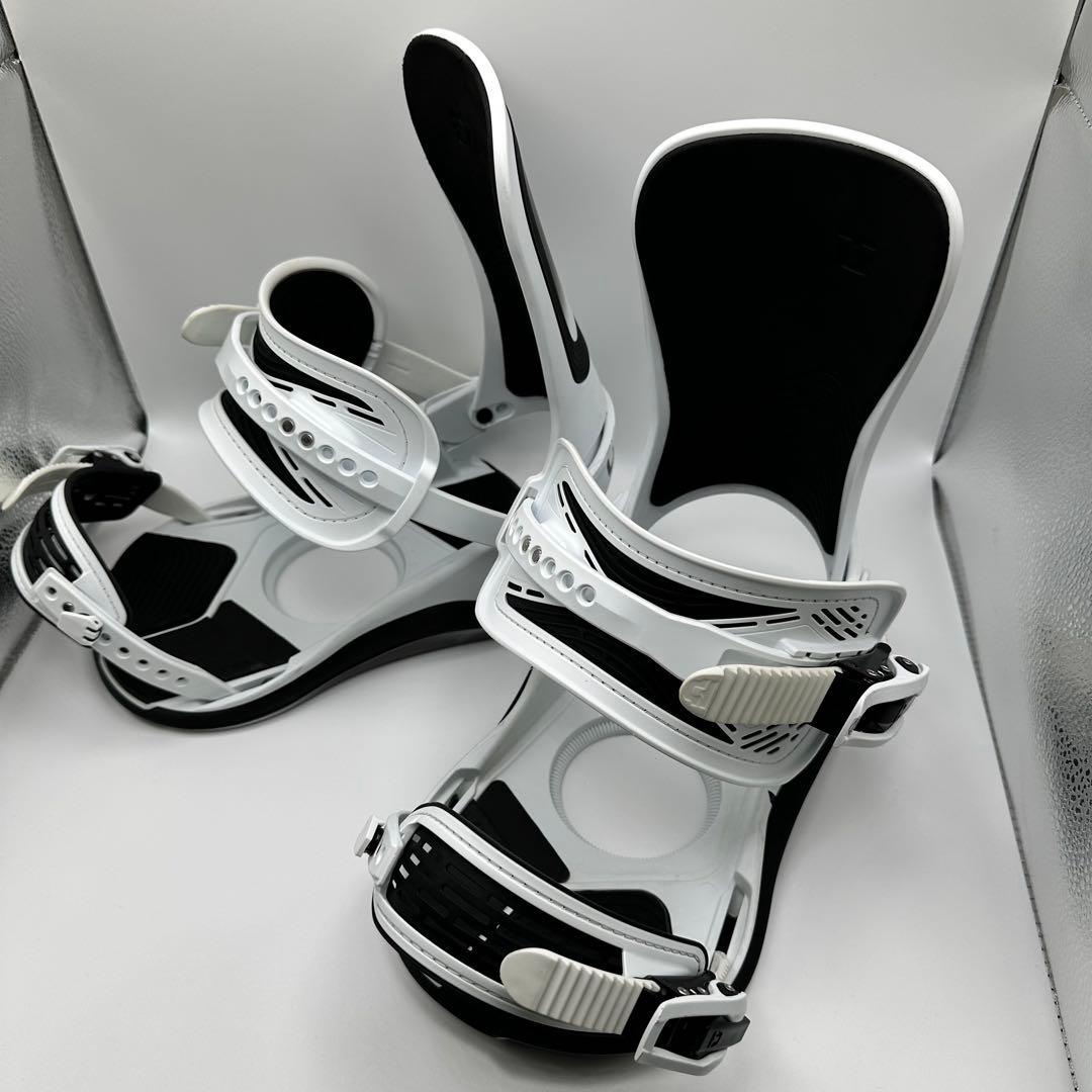 UNION ULTRA 24-25 Mサイズ ホワイト ビンディング