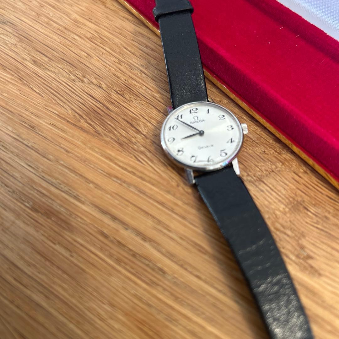 オメガ　OMEGA Geneve 手巻き ヴィンテージ腕時計 箱付き