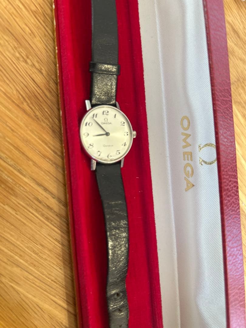 オメガ　OMEGA Geneve 手巻き ヴィンテージ腕時計 箱付き