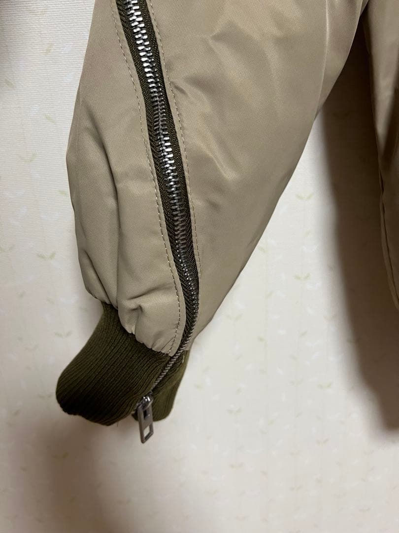 新品未使用　ZARA オーバーサイズボンバージャケット