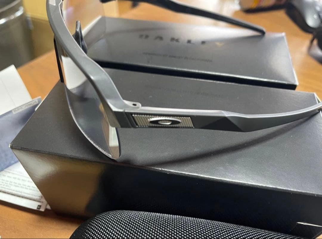 オークリー　スートロライト　調光レンズ